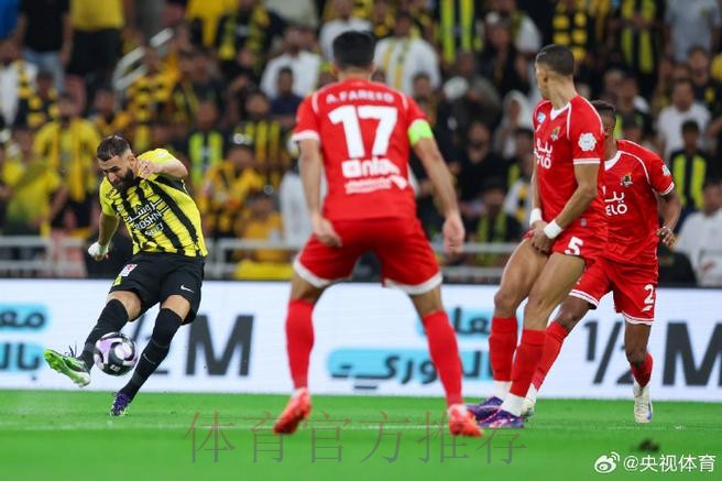 状态不佳 本泽马最近3场比赛0进球0助攻0射正 状态不佳 本泽马最近3场比赛0进球0助攻0射正