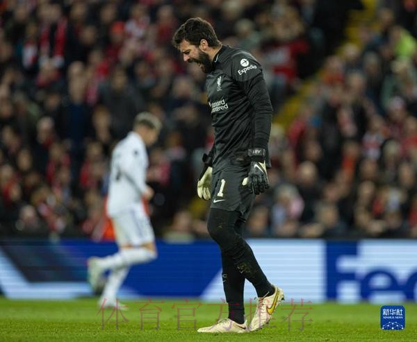 西甲-本泽马维尼修斯两人双响 皇马4-1瓦伦西亚